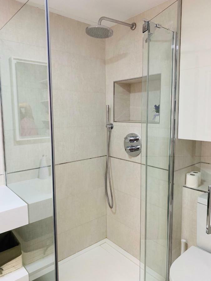 Cathedral Studio, Luxury Studio In Cathedral Area, Parking Optional Sevilha Exterior foto